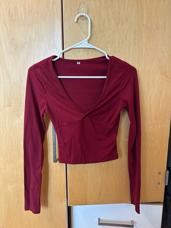 no brand Tops - Long Sleeve V-Neck Cropped Top in Wine